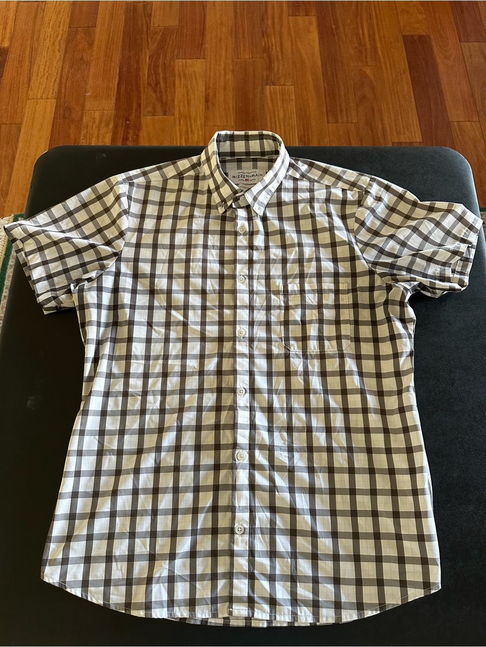 Mizzen+Main Short-Sleeve Plaid Button-Down Shirt - Gray White XL Trim Fit